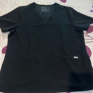 Figs Casma Scrub top